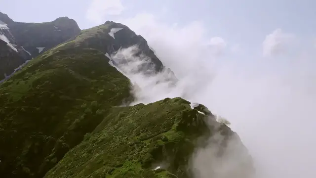 Video thumbnail for Guided Meditation | 9 Minute Meditation - A Gift of a Smile