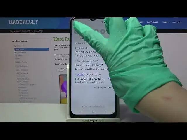 'Video thumbnail for How to change your Samsung Galaxy M22 theme'