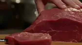 Video thumbnail for Choosing the Best Santoku Knife for Your Kitchen (2021)