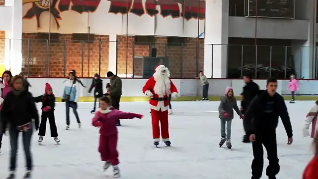 Video thumbnail for Santa Skating