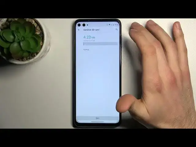 'Video thumbnail for How to Format SD Card in MOTOROLA G100 – Erase Memory Card'