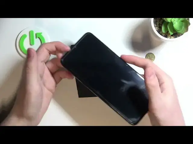 Video thumbnail for NOKIA G11 Hand Comparison