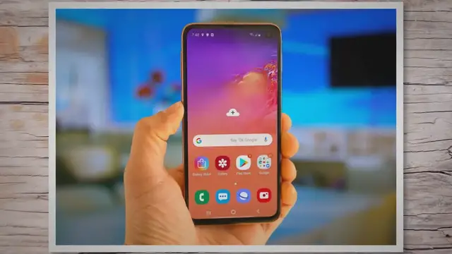 Video thumbnail for 삼성 갤럭시 S10e의 장점과 단점