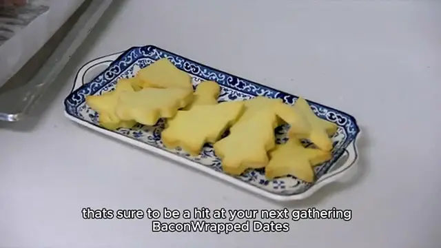 Video thumbnail for bacon wrapped dates recipe