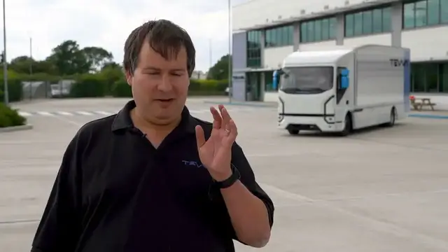 Video thumbnail for UK Gets First Hydrogen Electric Truck With Landmark Tevva Launch