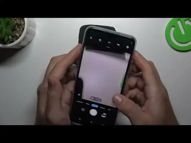 Video thumbnail for How to Take Live Motion Photos on MOTOROLA Moto G32