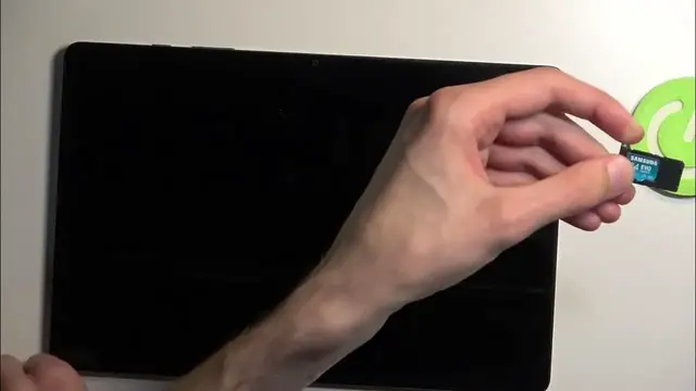 Video thumbnail for How to Insert an SD Card into a SAMSUNG Galaxy Tab A9+