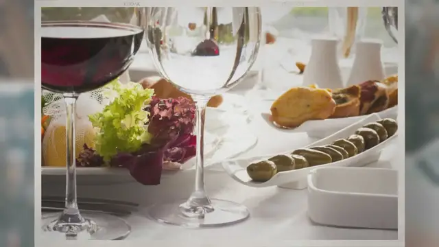 Video thumbnail for Why Do Grapes Turn Brown on the Vine?