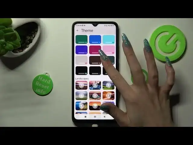 Video thumbnail for How to Change and Customize the Gboard Keyboard Theme on a POCO C50