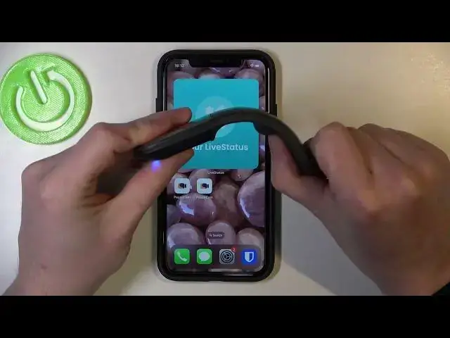 Video thumbnail for How To Pair Microsoft ARC Mouse with any iPhone?