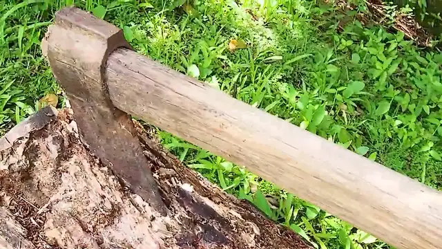 Video thumbnail for Incredible method to sharpen an ax like a razor in just 3 minutes