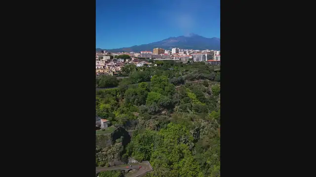 Video thumbnail for Dji Mini 3 Po Vertical hyperlapse