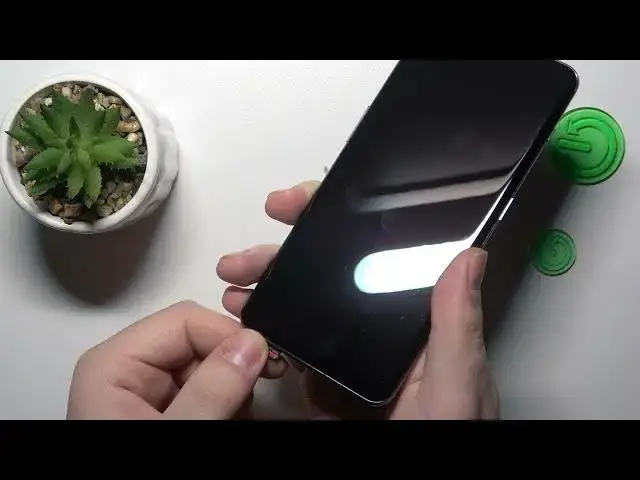 'Video thumbnail for How to Insert SIM in OnePlus - Install a SIM Card into the Device'