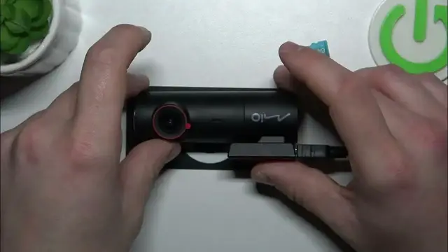 Video thumbnail for How to Mute / Unmute Microphone on Mio MiVue J30