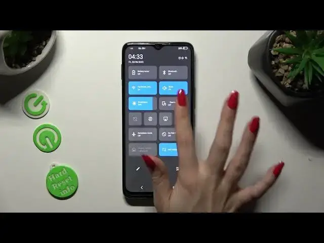 Video thumbnail for How to Enter One-Handed Mode on TCL 408? - Optimize Screen Accessibility