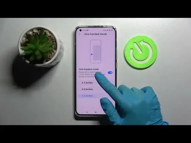 Video thumbnail for Xiaomi Mi 11 Ultra - How To Enter One Handed mode