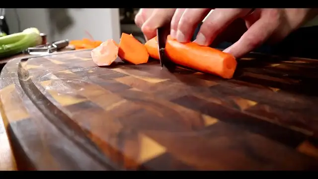 Video thumbnail for How to make HONEY and ORANGE GLAZED CHRISTMAS HAM (The Perfect Recipe For The Holidays)(720P HD)