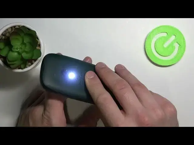 Video thumbnail for How to Turn Flashlight On or Off in NOKIA 6310 (2021) - Use Torch