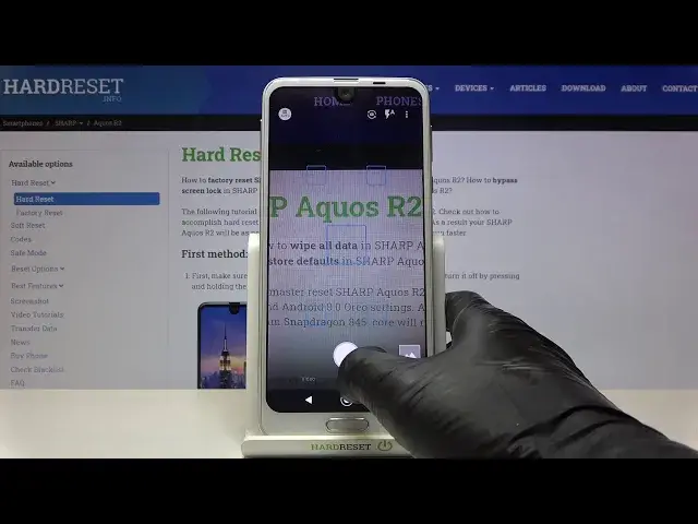 Video thumbnail for How to Activate Camera Timer on Sharp Aquos R2 - Self Timer Feature