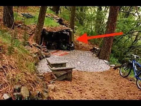 Video thumbnail for There is a Hobbit  lives In this  Incredible Underground House