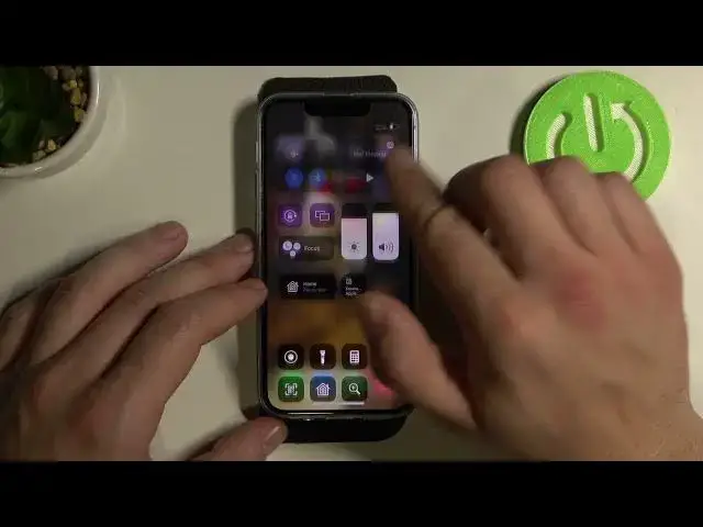 'Video thumbnail for How to Turn On/Off Airplane Mode on iPhone 13 mini – Disable Network Connection'