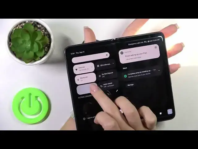 Video thumbnail for How to Switch On Flashlight on GOOGLE Pixel Fold - Activate & Use Torch