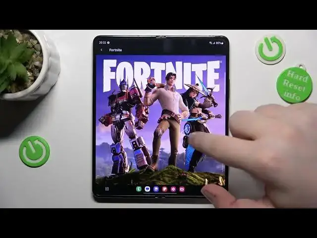 Video thumbnail for Is Fortnite Available On Samsung Galaxy Z Fold 5