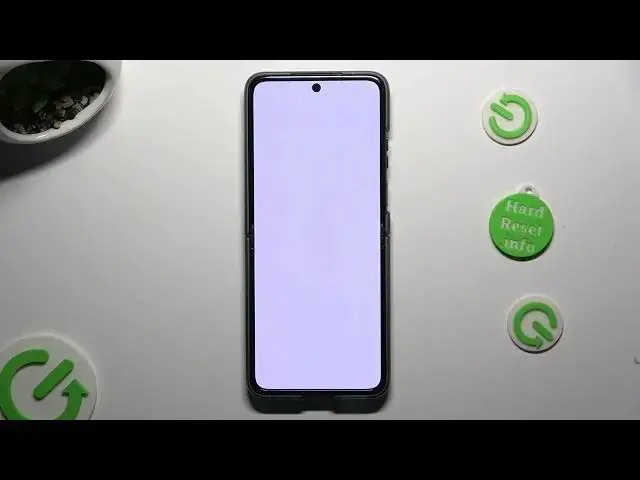 'Video thumbnail for How to Change Font Style on Motorola Razr 40'