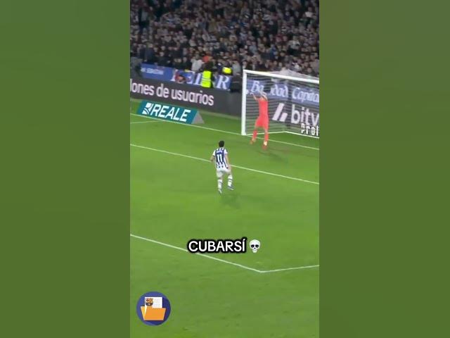 Video thumbnail for Cubarsí salvando bajo palos 🥅