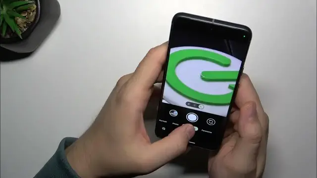 Video thumbnail for How to Maximum Camera Zoom on GOOGLE Pixel 8?