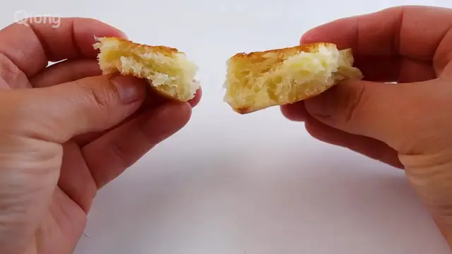 Video thumbnail for Without touching the dough  Just 3 minutes to prepare  Easy and cheap recipe with flour and milk(720P HD)