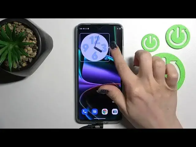 'Video thumbnail for How to Manage Home Screen Widgets in MOTOROLA Edge 30 – Add / Remove Home Widgets'