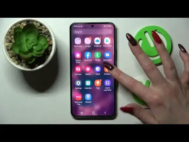 Video thumbnail for How to Change and Customize Gboard Keyboard Theme on SAMSUNG Galaxy S22 5G