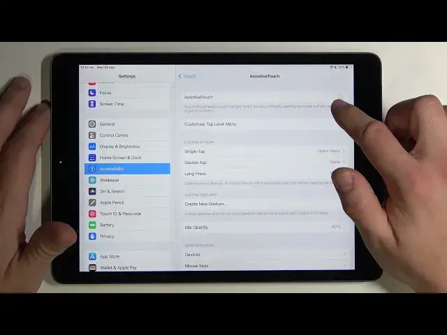 Video thumbnail for How to Turn On/Off Assistive Touch on iPad 2021 – Assistive Ball