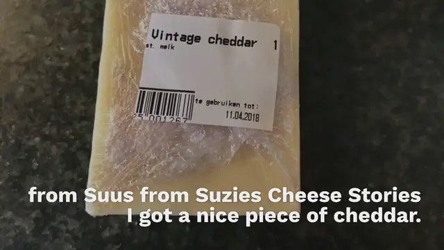 Video thumbnail for Cauliflower burgers with cheddar