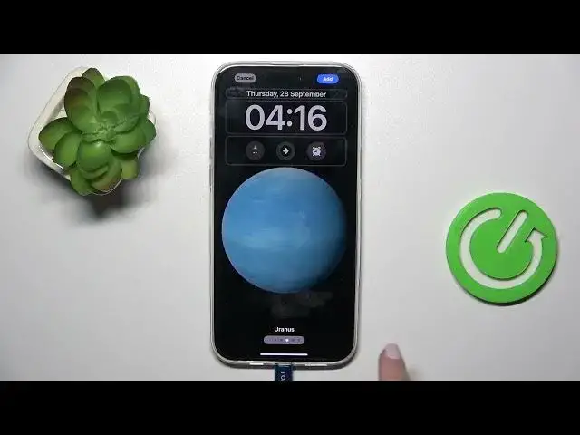 Video thumbnail for How to Apply Astronomy Wallpaper on iPhone 15 Plus?