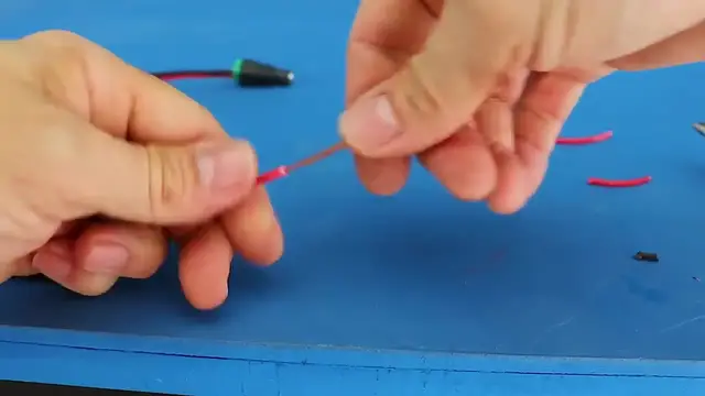 Video thumbnail for Put lemon in your electric soldering iron and have perfect welding!