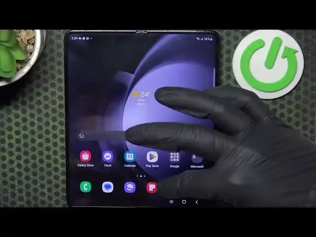 Video thumbnail for How to Fix Google Play Store Downloads Stuck on Pending on a SAMSUNG Galaxy Z Fold5