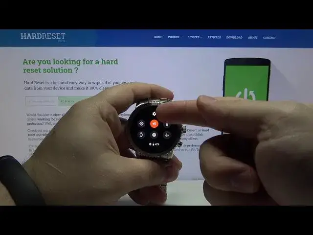 Video thumbnail for How to Customize Screen Display in FOSSIL Gen 4 Explorist HR