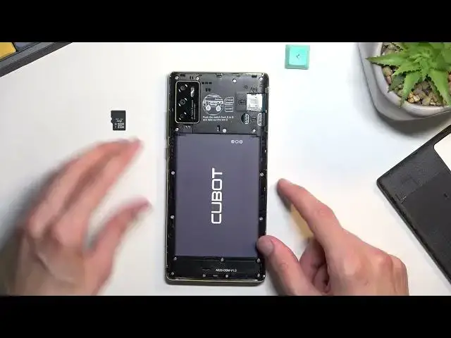 Video thumbnail for CUBOT P50 - How To Insert SIM Card & SD Card