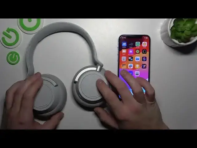 'Video thumbnail for How to Mute Your Microphone During Calls with Microsoft Surface Headphones'