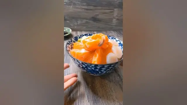 Video thumbnail for Satisfy Your Sushi Cravings With This Delicious Sashimi Rice Bowl #shorts #sashimi #japanesefood