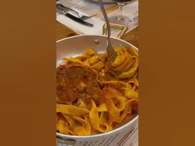 Video thumbnail for POV: Sei a cena con altri #creator 🍝 #food #padova #italianfood
