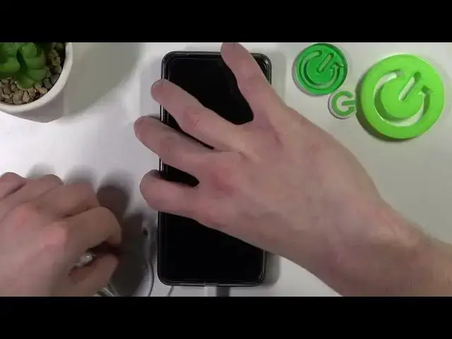 Video thumbnail for How to Connect Headphones to Realme C55 / Locate Headphones Slot