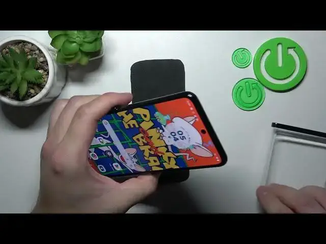 'Video thumbnail for Does the MOTOROLA Razr 40 Ultra Phone Have an SD Card Slot? Let's Figure Out!'