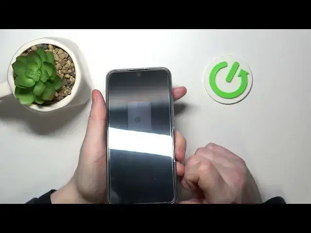 'Video thumbnail for Does the Xiaomi 13 have a built-in LED flash?'