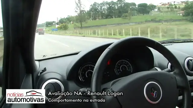 'Video thumbnail for Renault Logan - Comportamento na estrada - NoticiasAutomotivas.com.br'