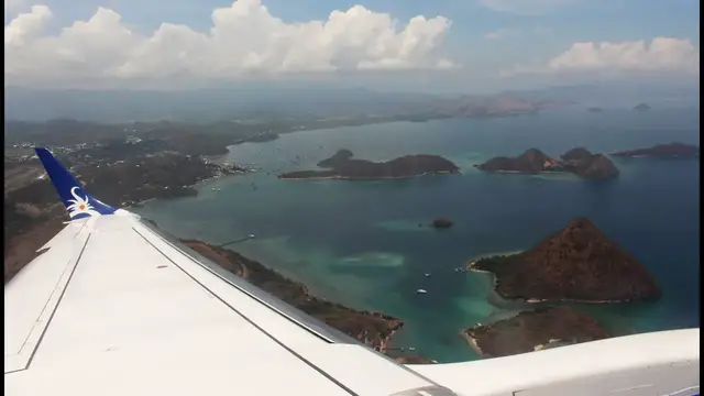 Video thumbnail for VLOGGING THROUGH INDONESIA