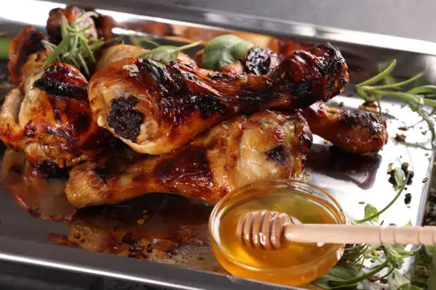 Video thumbnail for Honey Garlic Boneless Skinless Chicken Thighs