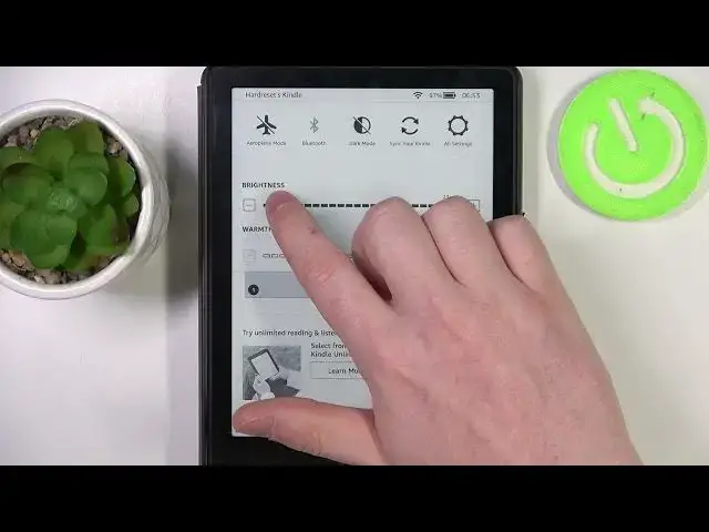 Video thumbnail for How To Manage Brightness Level On Amazon Kindle Paperwhite Kids